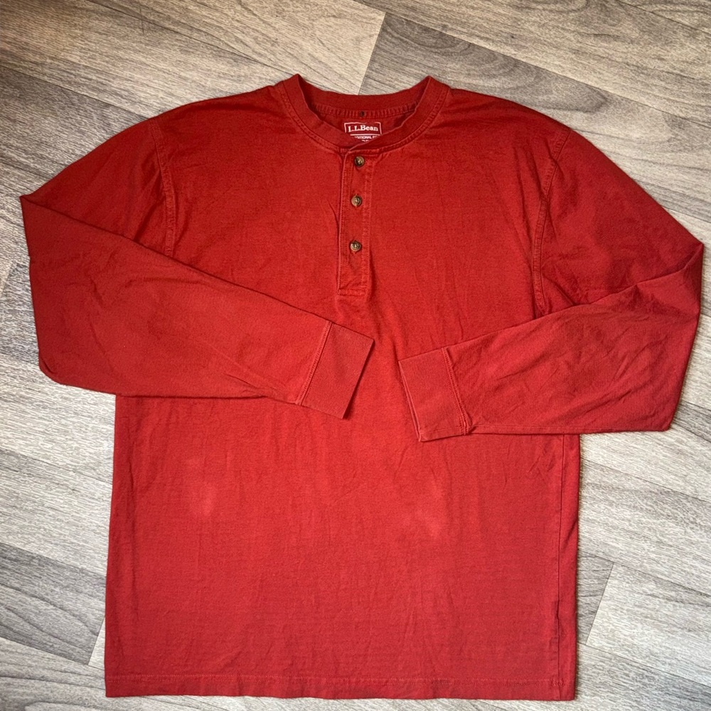 L.L. Bean Men's Long Sleeve Red Henley‎